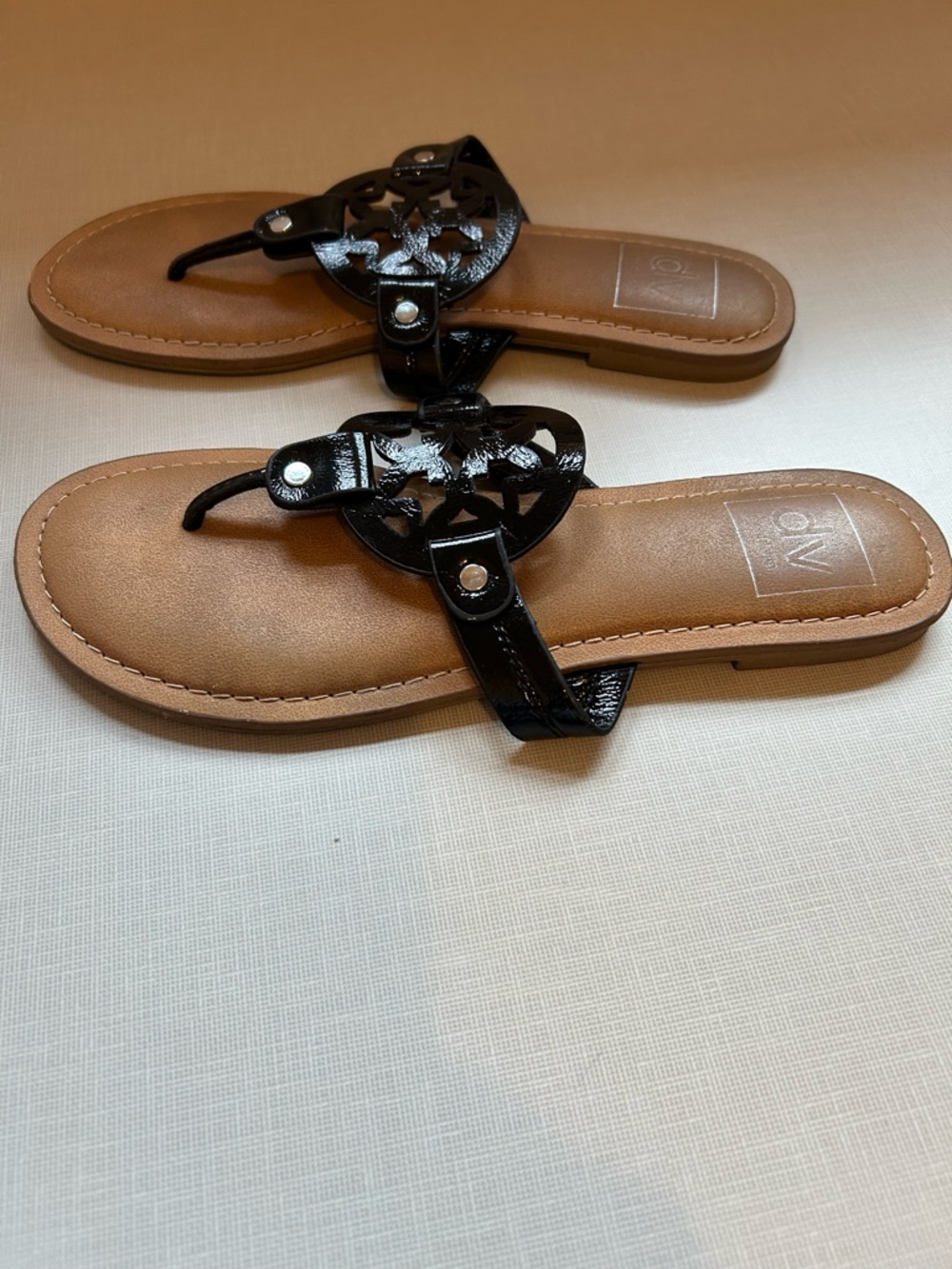 DV by Dolce Vita Black Patent Cutout Toe-Post Sandals